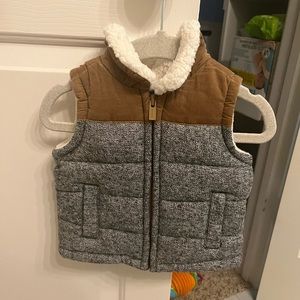Old navy vest 3-6 months